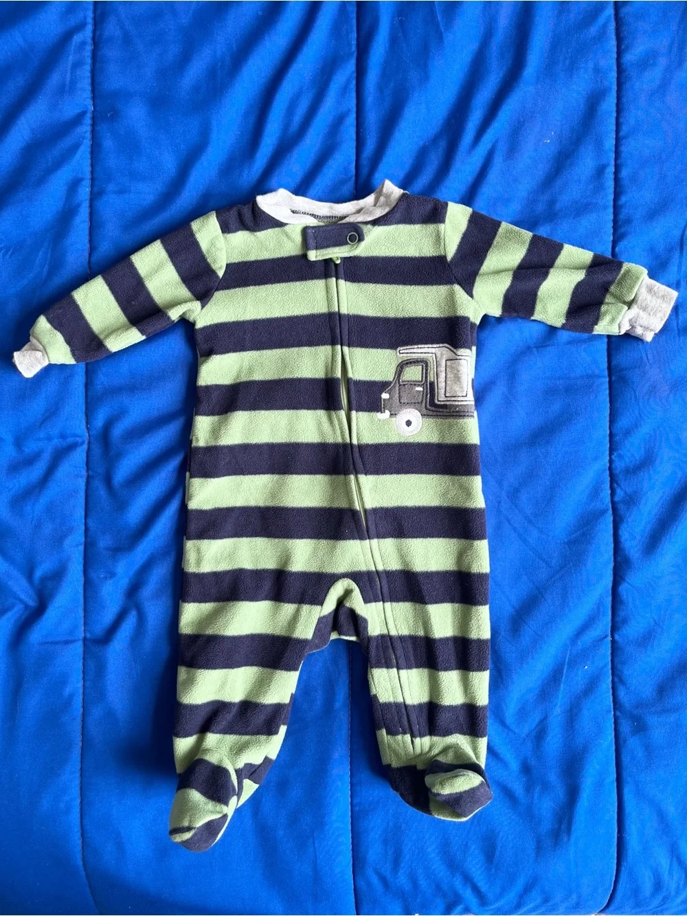 CARTER’S Baby Fleece Footed Pajamas (5) 0-3 Months